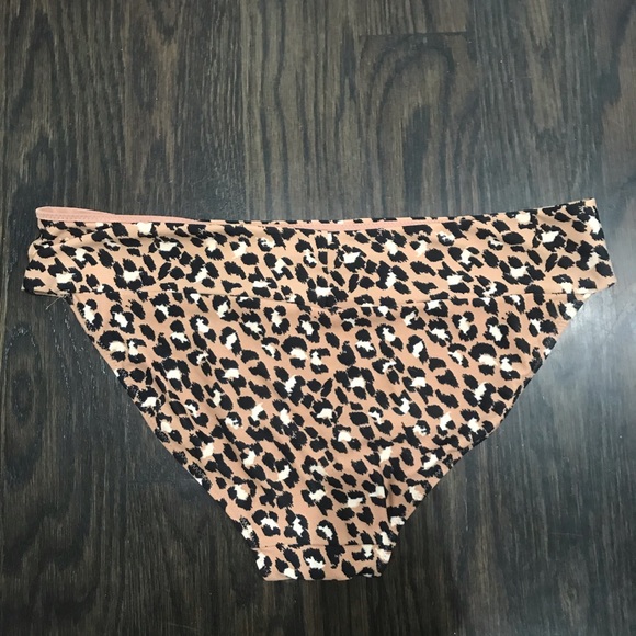 Aerie Leopard Bikini - Picture 8 of 9